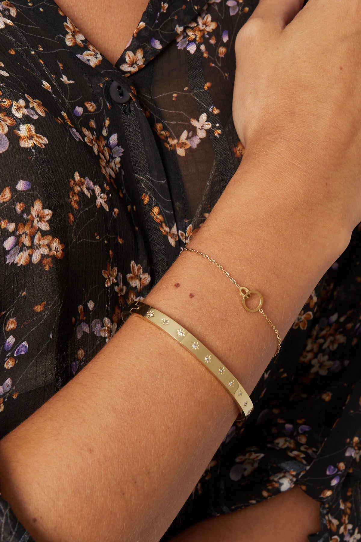 Star bangle armband