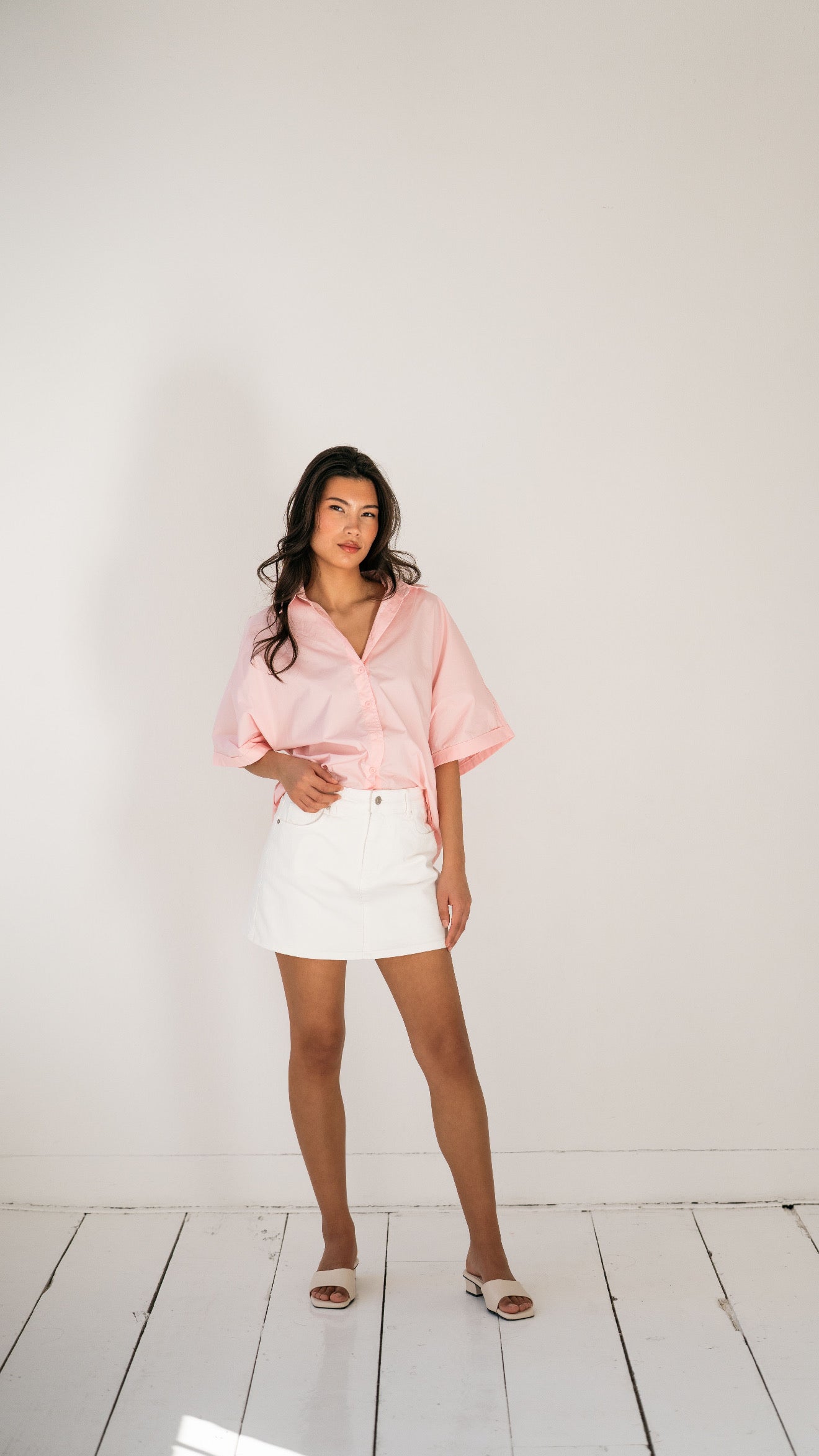Noor skort white