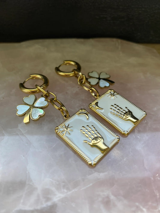 Charm oorbellen